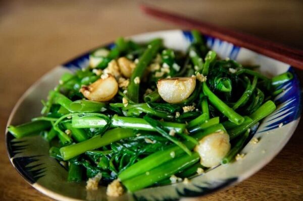 Cach Lam Nuoc Sot Sieu De De Lam Rau Muong Xao Toi 5